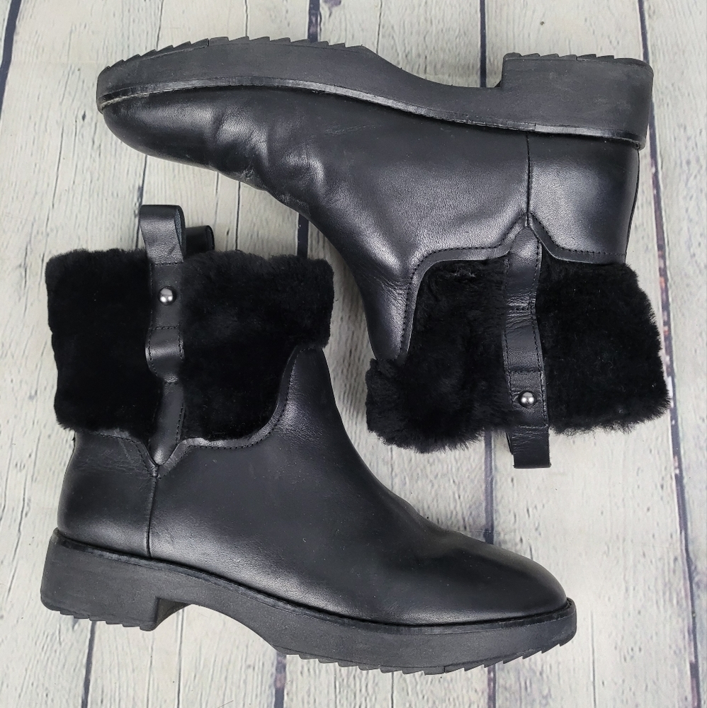 FITFLOP | Mimie genuine shearling trim bootie